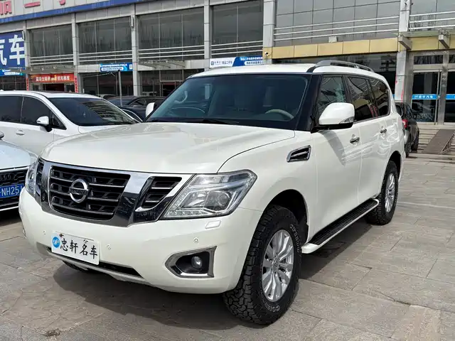 Nissan Patrol Patrol 2018 4.0l Flagship Model — фото