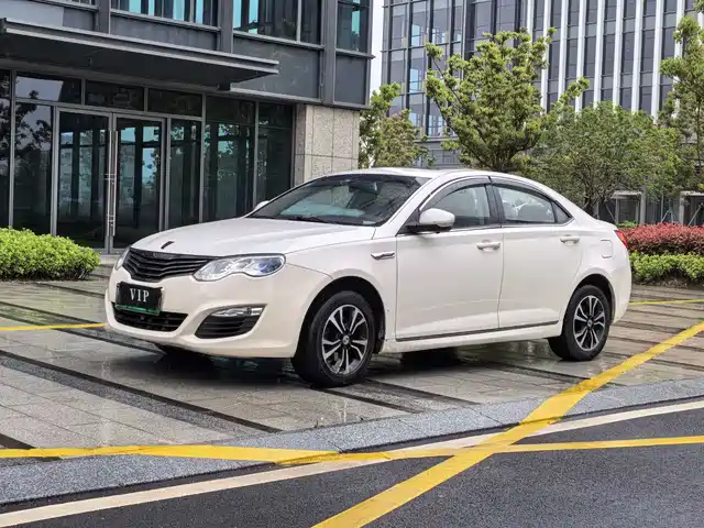 Roewe Roewe e550 Roewe E550 2016 Exclusive Edition — фото