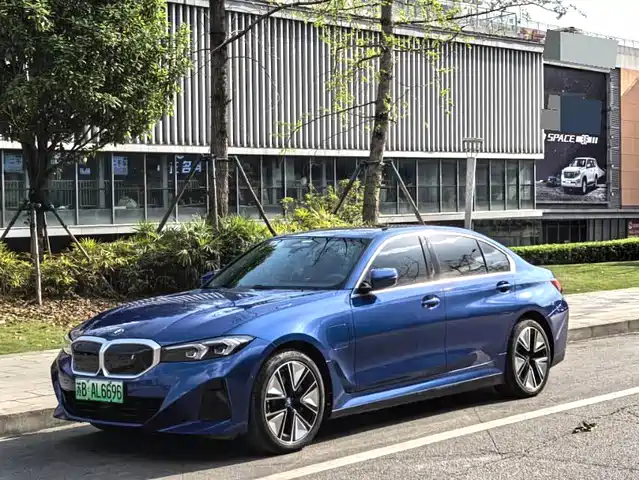 Bmw Bmw I3 Bmw I3 2022 Edrive 35 L — фото