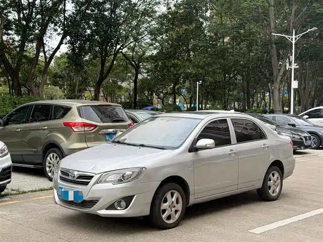 Toyota Corolla Corolla 2013 1.6l Automatic Luxury Version — фото