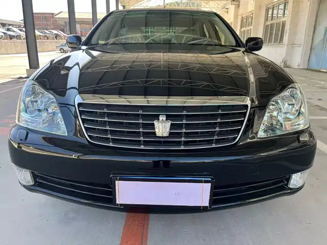 Toyota Crown Crown 2009 2.5l Royal Special Navigation Edition — фото