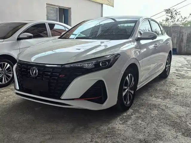 Chang'An Escape Eado 2023 Enjoy Edition Plus Blue Whale Ne 1.4t Gdi Dct Premium Edition — фото