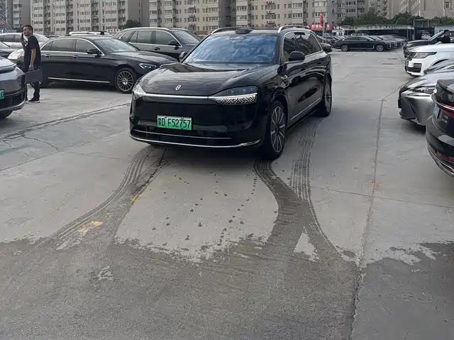 Aito Asks The World Wenjie M9 Wenjie M9 2025 Extended Range Ultra Version 52kwh 6-Seater Version