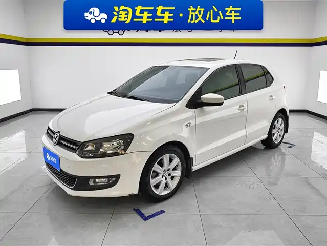 Volkswagen Polo Polo 2011 1.6l Automatic Cool Version — фото