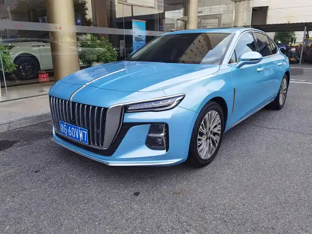 Red Flag Hongqi H5 Hongqi H5 2023 2.0t Automatic Smart Connected Flag Version — фото