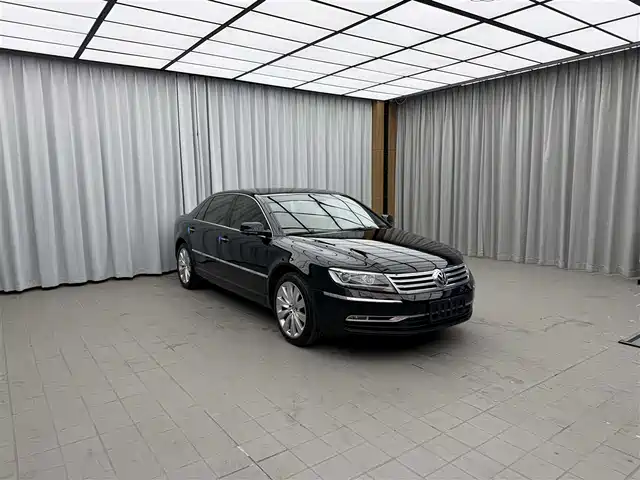 Volkswagen Phaeton Phaeton 2012 3.6l Exclusive Customized Model