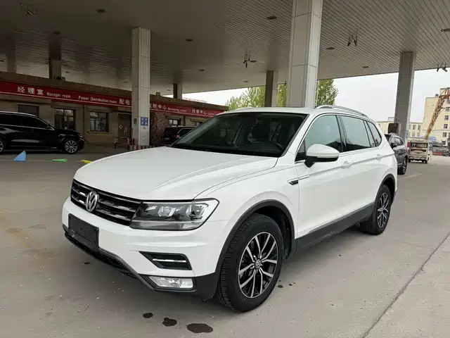 Volkswagen Tiguan L Tiguan L 2017 330tsi Automatic Two-Wheel Drive Luxury Version — фото