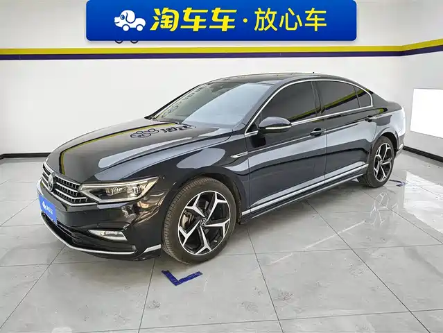 Volkswagen Magotan Magotan 2023 2 Million Commemorative Edition 330tsi Dsg Luxury Model — фото