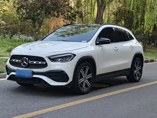 Mercedes-Benz Mercedes-Benz Gla Mercedes-Benz Gla 2020 Gla 200 4matic