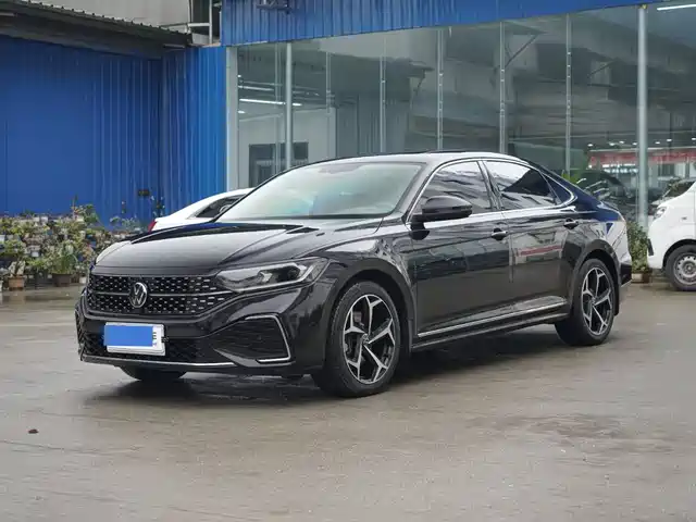 Volkswagen Passat Passat 2023 330tsi Starry Sky Elite Edition — фото