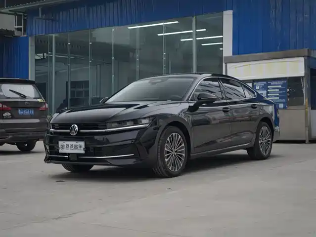 Volkswagen Magotan Magotan 2024 380tsi Dsg Premium Edition Damai Bag