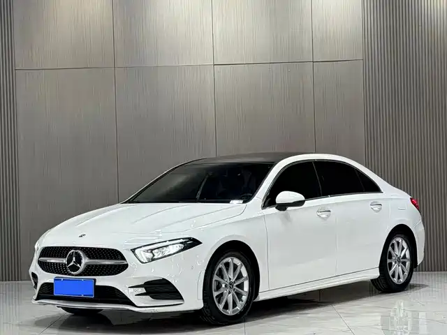 Mercedes-Benz Mercedes Benz A Class Mercedes-Benz A-Class 2021 A 200 L Sports Sedan Dynamic Type