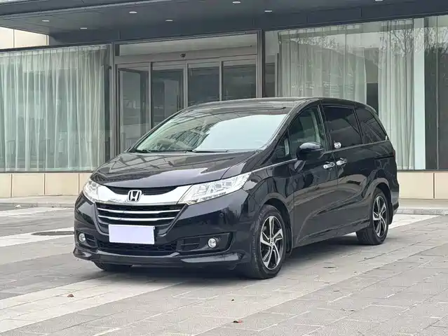 Honda Odyssey Odyssey 2015 2.4l Smart Edition — фото