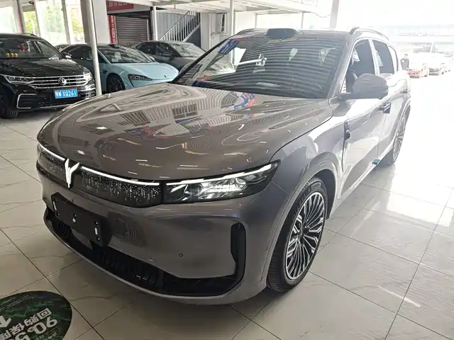 Lantu Automobile Lantu Free Lantu Free 2025 Free+ Four-Wheel Drive Qiankun Version — фото