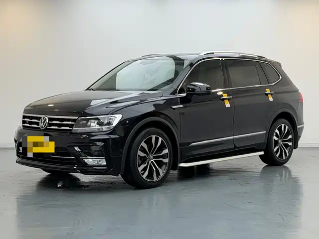 Volkswagen Tiguan L Tiguan L 2021 330tsi Automatic Two-Wheel Drive R-Line Version — фото