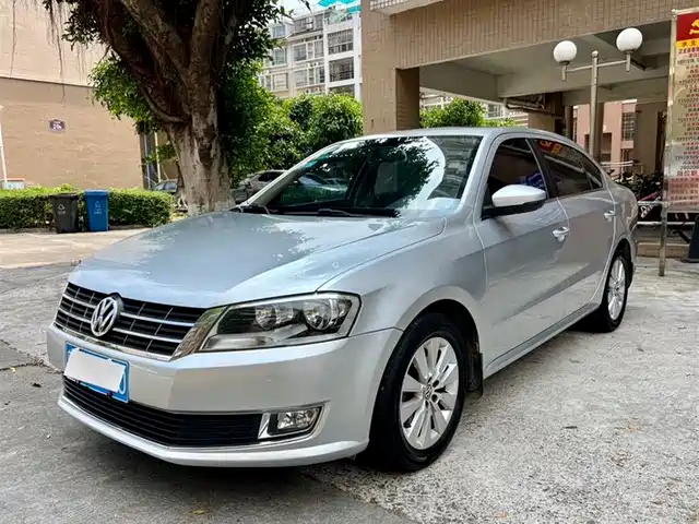 Volkswagen Lavida Lavida 2013 Facelift 1.4tsi Dsg Comfort Version — фото