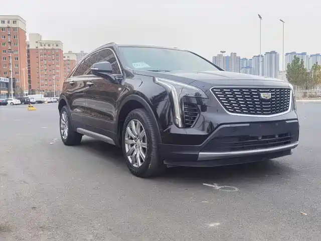 Cadillac Cadillac Xt4 Cadillac Xt4 2018 28t Two-Wheel Drive Leading Model — фото