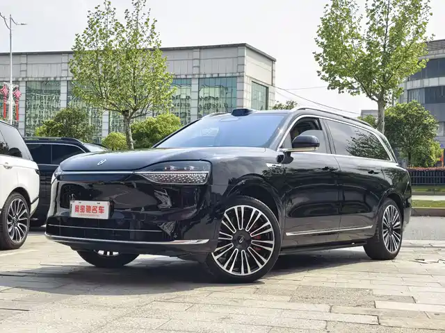 Aito Asks The World Wenjie M9 Wenjie M9 2024 Extended Range Ultra Version 52kwh 6-Seater Version — фото