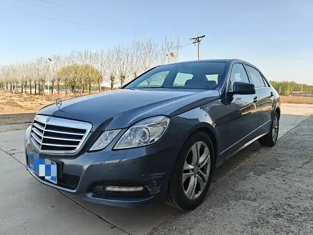 Mercedes-Benz Mercedes-Benz E-Class Mercedes-Benz E-Class 2011 E 300 L Fashionable And Premium Model — фото