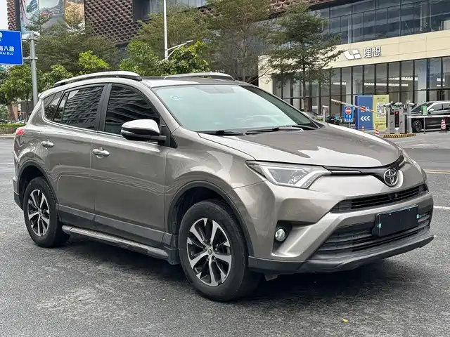 Toyota Rav4 Rongfang Rav4 Rongfang 2016 2.0l Cvt Two-Wheel Drive Fashion Version National V — фото