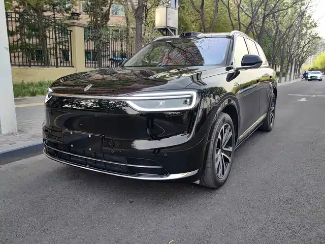 Aito Asks The World Wenjie M7 Wenjie M7 2026 Extended Range Ultra Four-Wheel Drive Version 5 Seats — фото