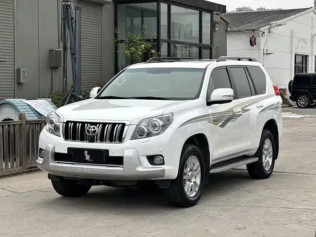 Toyota Prado Prado 2010 4.0l Automatic Vx Navi — фото