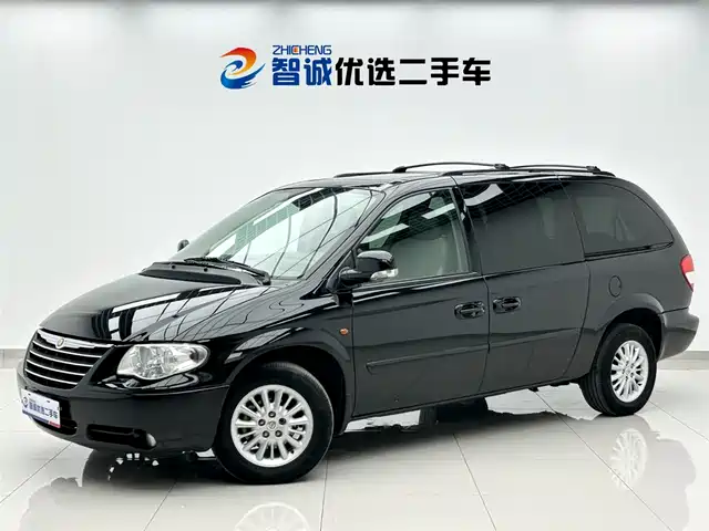 Chrysler Grand Dragon Dajielong 2007 3.3l Business Edition — фото