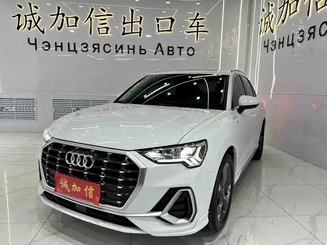 Audi Audi Q3 Audi Q3 2022 35 Tfsi Fashionable And Dynamic — фото