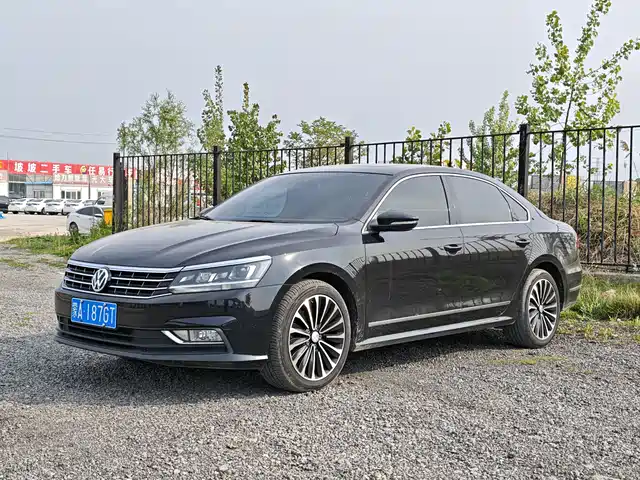 Volkswagen Passat Passat 2017 330tsi Dsg Premium Edition
