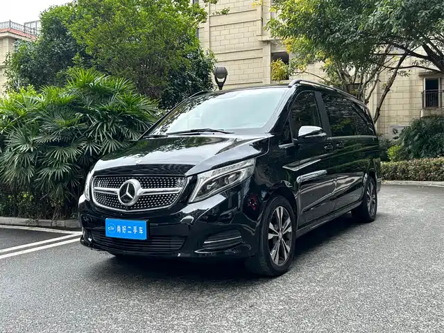 Mercedes-Benz Mercedes Benz V Class Mercedes-Benz V-Class 2016 V 260 Premium Edition — фото
