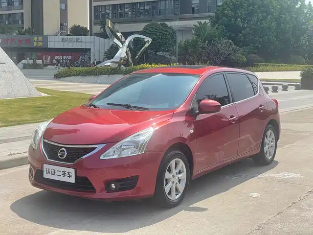 Nissan Tiida Tiida 2011 1.6l Cvt Intelligent — фото
