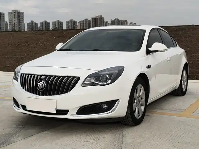 Buick Majesty Regal 2015 2.0l Leading Fashion Model