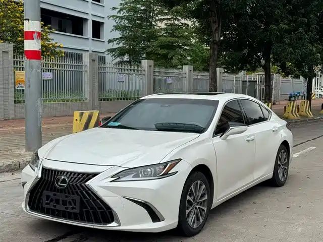 Lexus Lexus Es Lexus Es 2022 200 Excellence Edition — фото