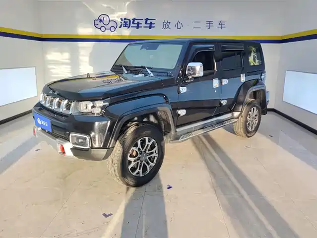 Beijing Cross Country Beijing Off-Road Bj40 Beijing Off-Road Bj40 2020 2.0t Automatic Four-Wheel Drive City Hunter Version Knight Type — фото