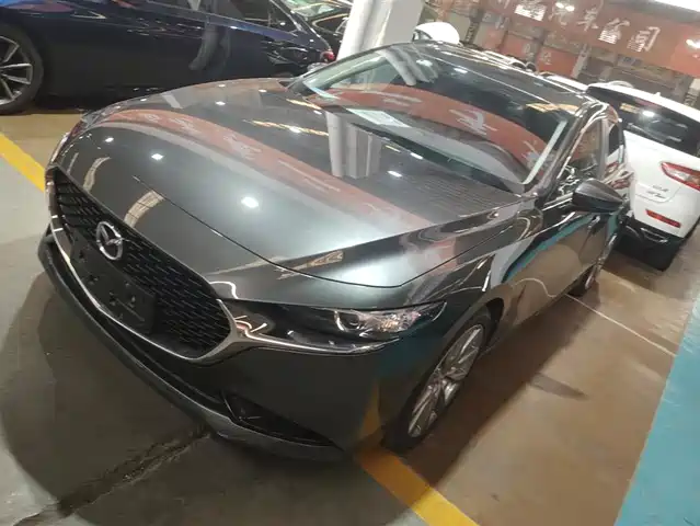 Mazda Mazda3 Angkesela Mazda3 Angkesela 2020 2.0l Automatic Premium Edition — фото