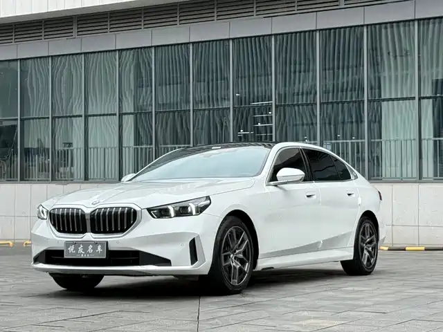 Bmw Bmw 5 Series Bmw 5 Series 2025 530li Leading M Sports Package — фото