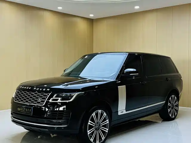 Land Rover Range Rover Range Rover 2021 3.0 L6 Legend Extended Classic Edition — фото