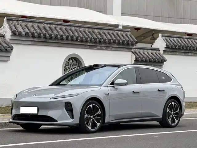 Nio Nio Et5t Nio Et5t 2024 Model 75kwh Touring — фото
