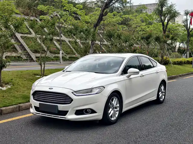 Ford Mondeo Mondeo 2013 1.5l Gtdi180 Fashion Model — фото