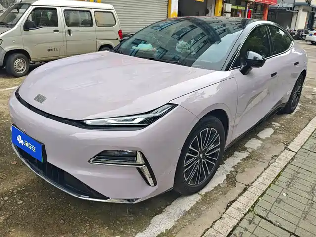 Geely Galaxy Galaxy Star 8 Galaxy Star 8 2025 130km Em-I Exclusive Edition