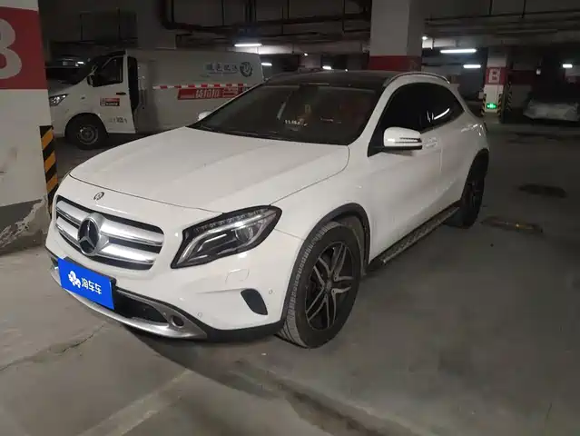 Mercedes-Benz Mercedes-Benz Gla Mercedes-Benz Gla 2015 Gla 200 Fashion Model