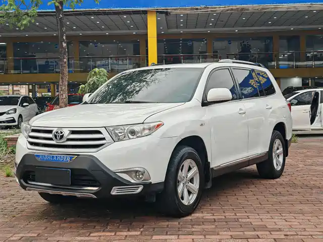 Toyota Highlander Highlander 2012 2.7l 2wd 7-Seat Elite Edition — фото