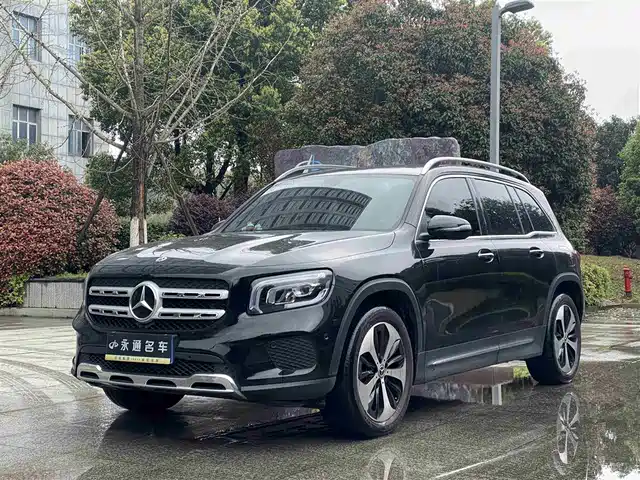 Mercedes-Benz Mercedes-Benz Glb Mercedes-Benz Glb 2023 Glb 220 Fashion Model — фото