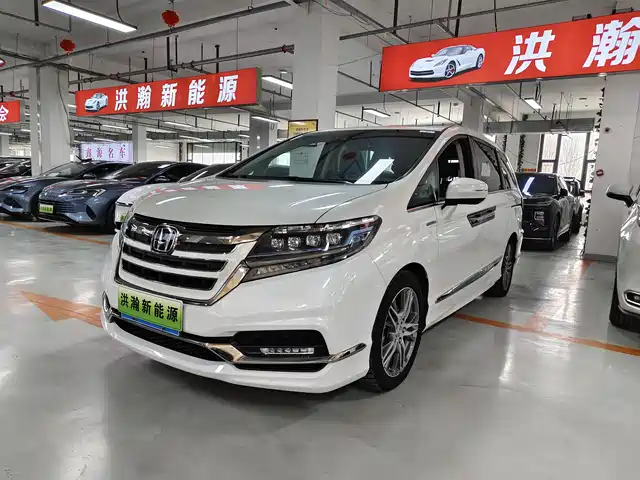 Honda Alison Alison 2019 2.0l Hybrid Deluxe Edition — фото