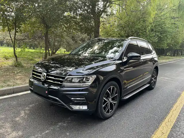 Volkswagen Tiguan L Tiguan L 2020 330tsi Automatic Two-Wheel Drive Smart Luxury Version National Vi — фото