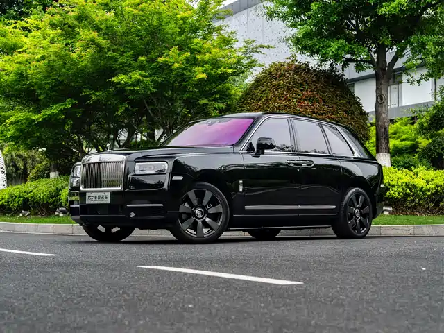 Rolls Royce Cullinan Cullinan 2018 Four-Seat Version