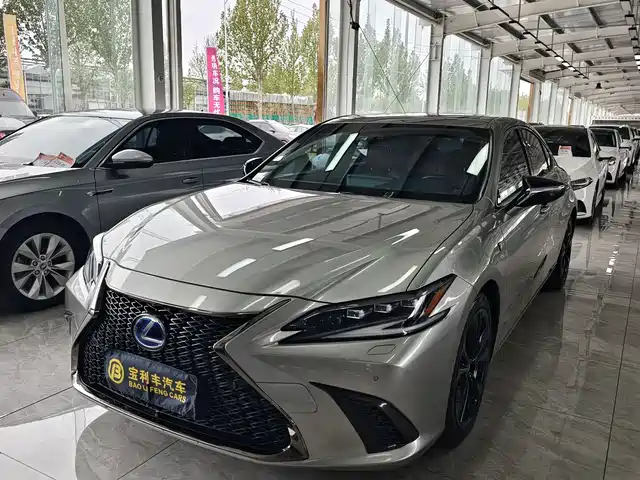 Lexus Lexus Es Lexus Es 2021 300h F Sport