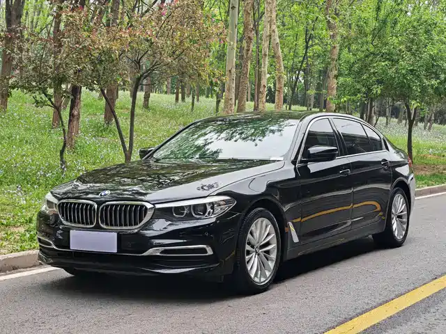 Bmw Bmw 5 Series Bmw 5 Series 2020 525li Luxury Package — фото