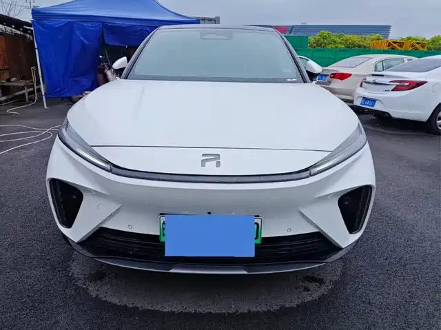 Roewe Feifan R7 Feifan R7 2023 Rear Drive Screen Master Pro Version — фото