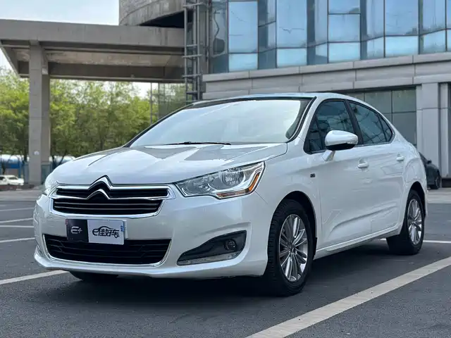 Citroën Citroen C4l Citroen C4l 2015 1.2t Automatic Deluxe Edition — фото